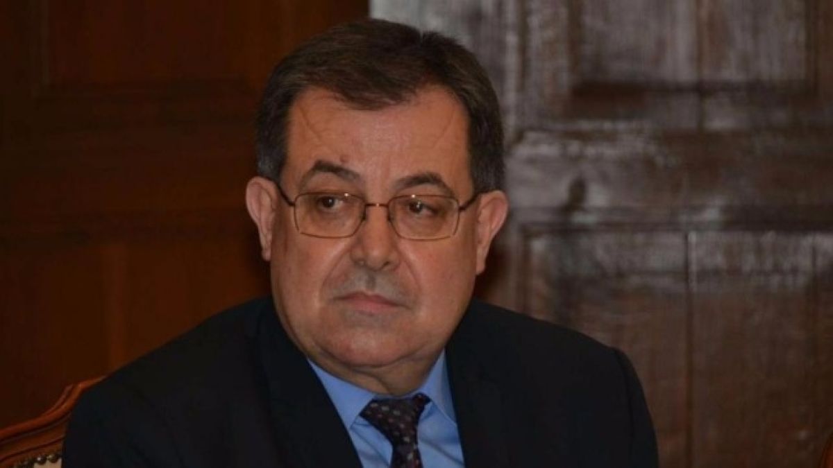 Земеделският министър обясни защо не е слязъл при протестиращите 