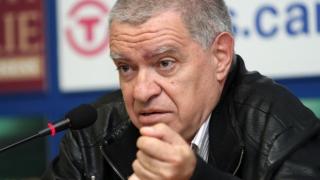 Проф. Михаил Константинов с точни сметки по колко депутати ще има в новия парламент всяка партия, прескочила изборната бариера