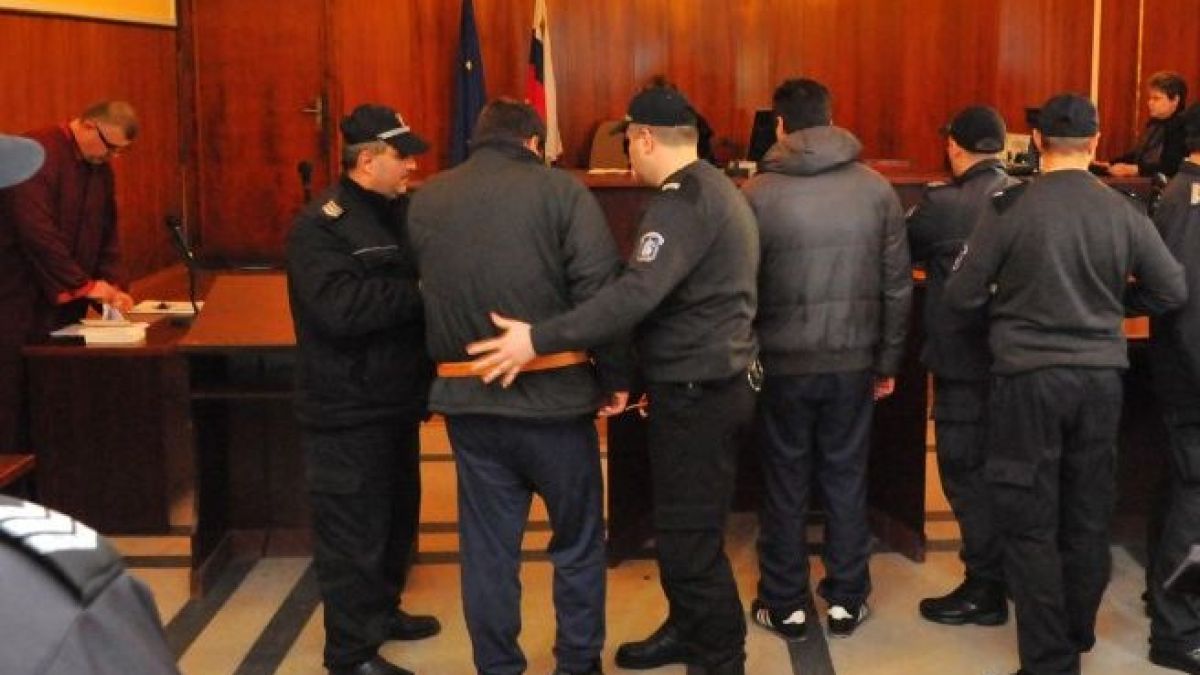 Съдът във Враца оправда Поничките 