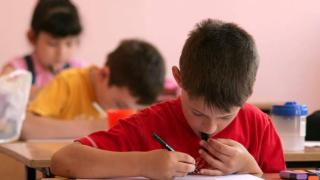Учителските внучета с бонус точки за първи клас