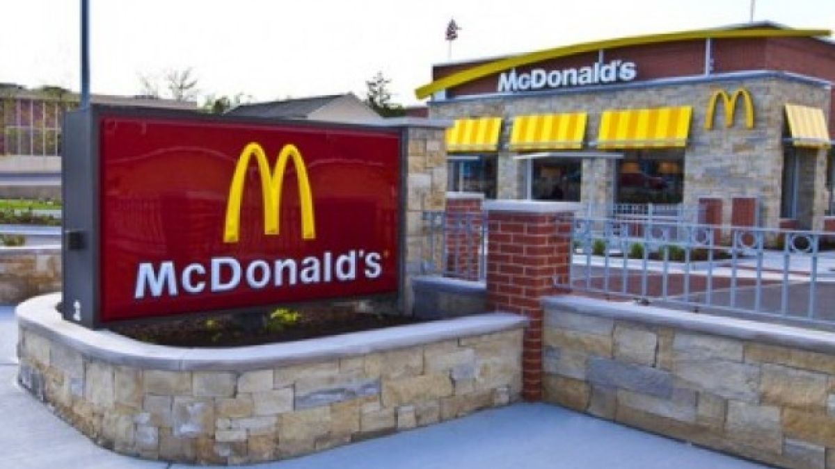 Лорийн е на 94 години и все още работи в McDonald's, причината е...