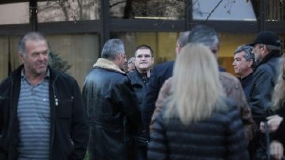 Протест пред bTV в подкрепа на „Шоуто на Слави“ (СНИМКА)