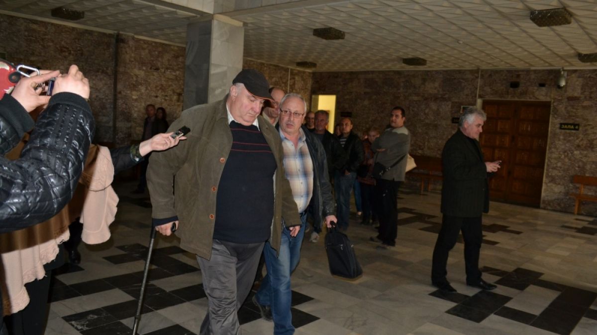 Измамени от фараона Чапанов в люта битка помежду си