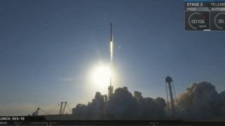 Уникално: SpaceX изпълни 15-годишна мечта на Илон Мъск (ВИДЕО)