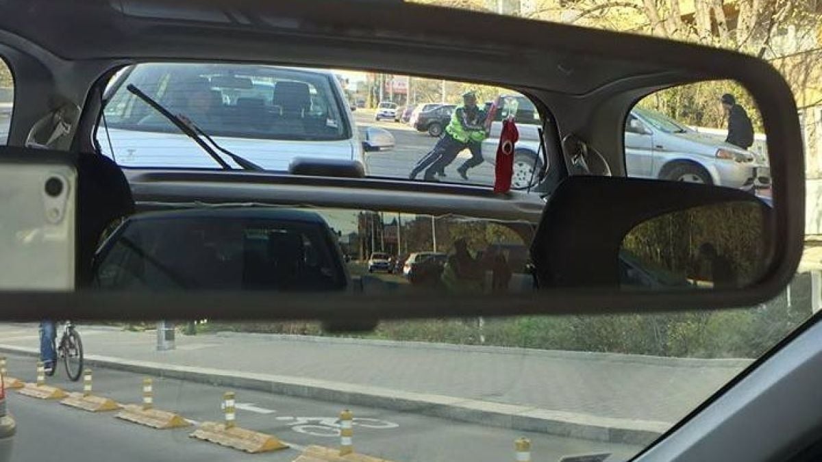 Столични полицаи възхитиха всички с постъпката си (СНИМКА)