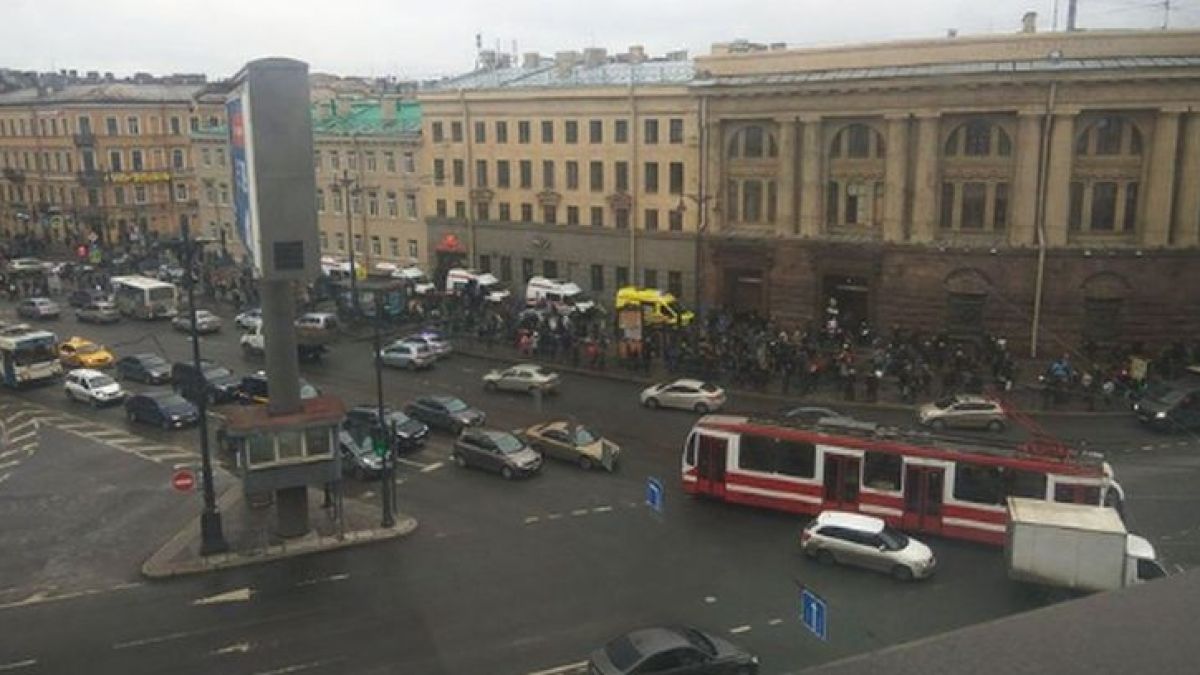 Студентката Полина с разтърсващ разказ за взрива: Нямаше светлина, само счупени прозорци, кръв, обезобразени лица и трупове (НА ЖИВО)