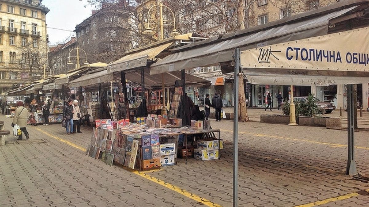 Фандъкова с много важна новина за книжния площад на "Славейков"
