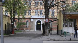 Правосъдното министерство чака решение на ВАС за скандална поръчка от 43 млн. лева за лавките в затворите