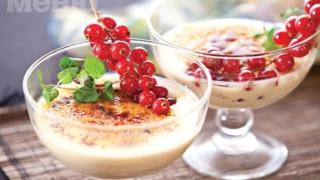 Ммм, че вкусно! Този приказен крем брюле с мед и шафран ще заплени всичките ви сетива
