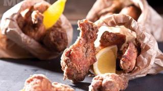Ох, че вкусно! Ще си оближете пръстите, ако пробвате тези пикантни пилешки крилца!