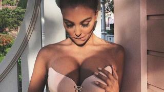 НиЛо нагорещи всички със скандално секси и голи СНИМКИ (18+), но я хванаха в гнусна издънка!