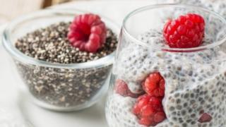 Изключително вкусно изкушение: Сладка каша със семена от чиа