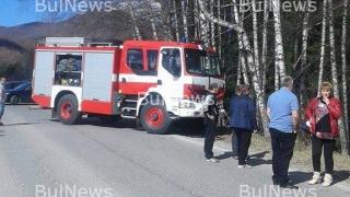 Тежка катастрофа затвори пътя през Петрохан, мъж и жена берат душа (СНИМКИ)