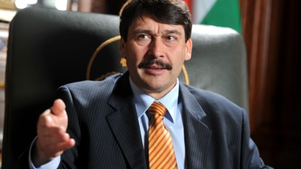 Президентът на Унгария одобри закона, който може да затвори университета на Сорос