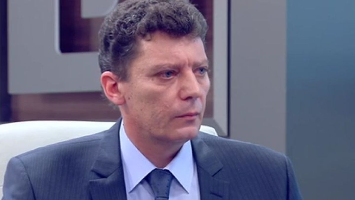 Спас Попниколов увърта за скандала с поръчката за тунел "Железница", опъна се на Лили Павлова за исканата му оставка