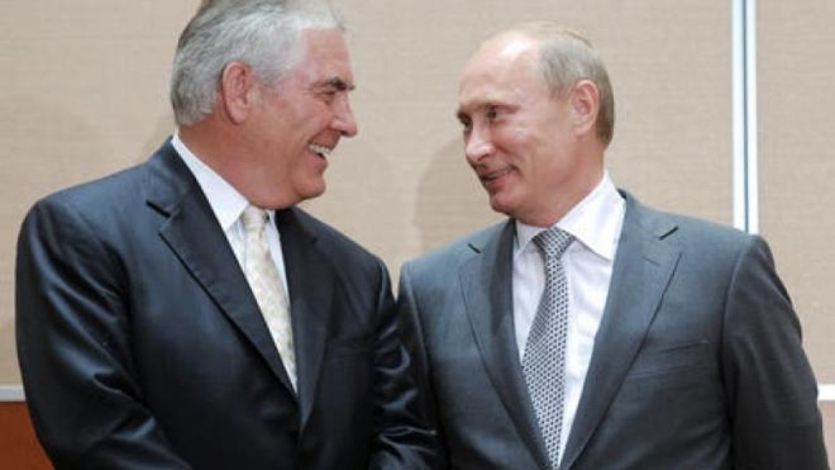 Изненадващ обрат! Путин се съгласи да приеме Тилърсън!