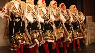 Ансамбъл „Българе“ започва с 2000 франка
