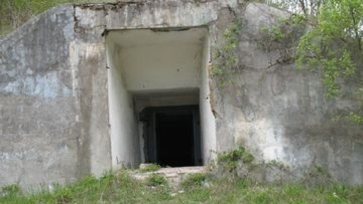 Историята на българския уран и състоянието на рудниците (КАРТА)