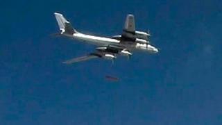Нощният кошмар на подводничарите на НАТО: Кадри на атака на Ту-142М3 по подводница на врага