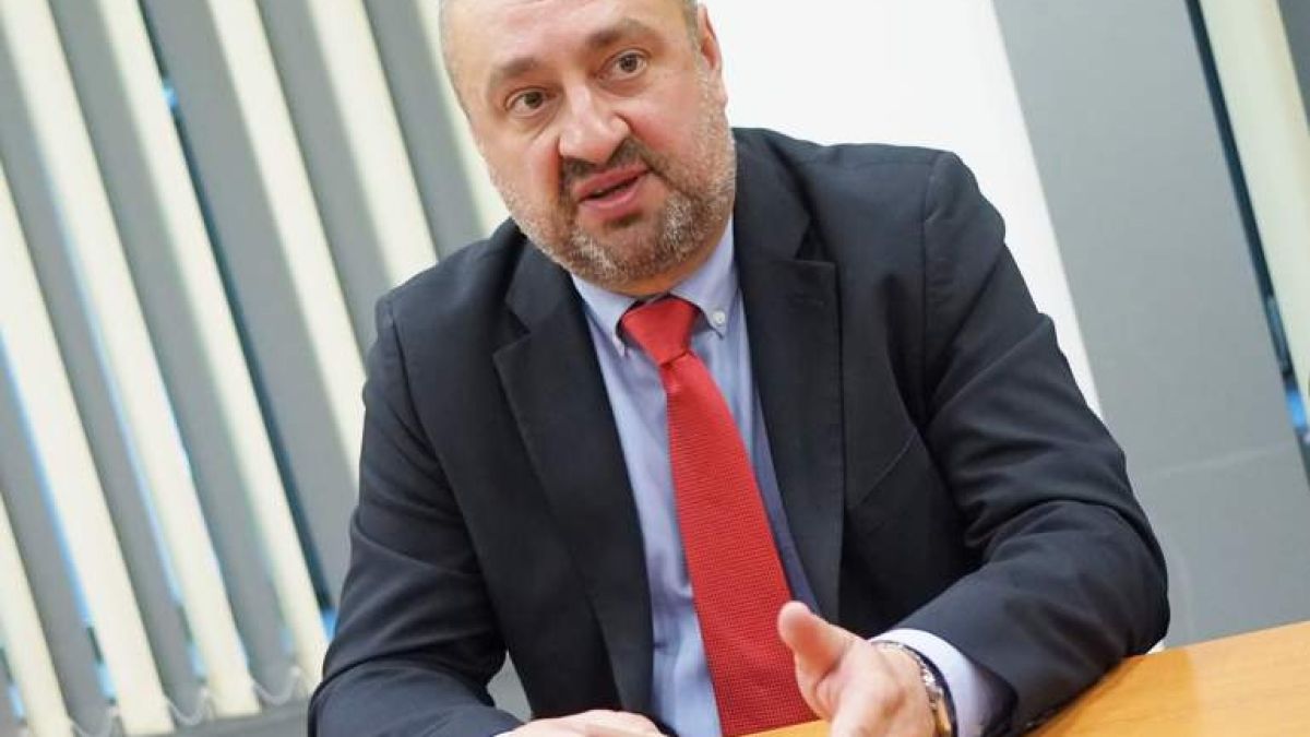 Ясен Тодоров скочи на Лозан Панов: Ако има чест, да подаде оставка като един бял лебед!