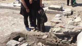 Холивудската звезда Никълъс Кейдж се претрепа в София, а синът му бръмчи из Пловдив (СНИМКА)