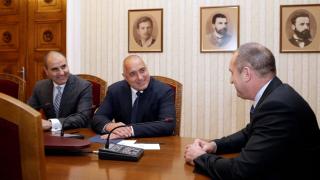 Утре е важен политически ден! Ето какво ще направят Радев и Борисов