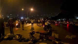  Опозицията във Венецуела призова за още протести