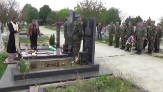 Командоси отдадоха почит на наш рейнджър, загинал преди 12 г. в Ирак