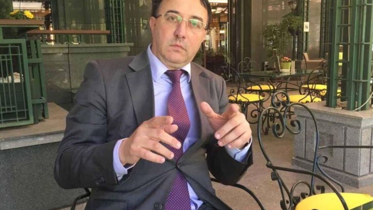 Роман Василев сензационно пред БЛИЦ: Нови мутри наследяват Митьо Очите! Службите знаят къде се крият братя Галеви!