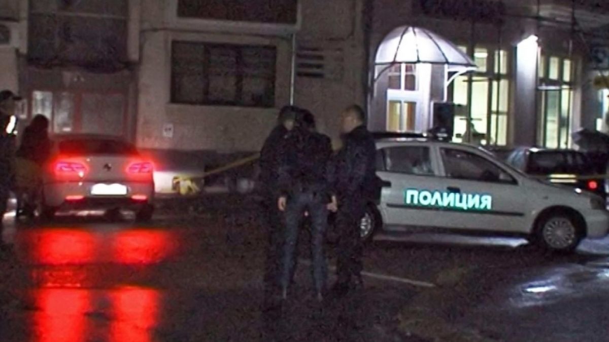 Извънредно и първо в БЛИЦ! Зверско меле в столицата с пострадали