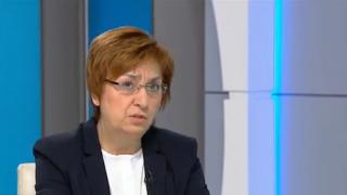 Проф. Михайлова шашна с довод за ликвидацията на служебните кабинети
