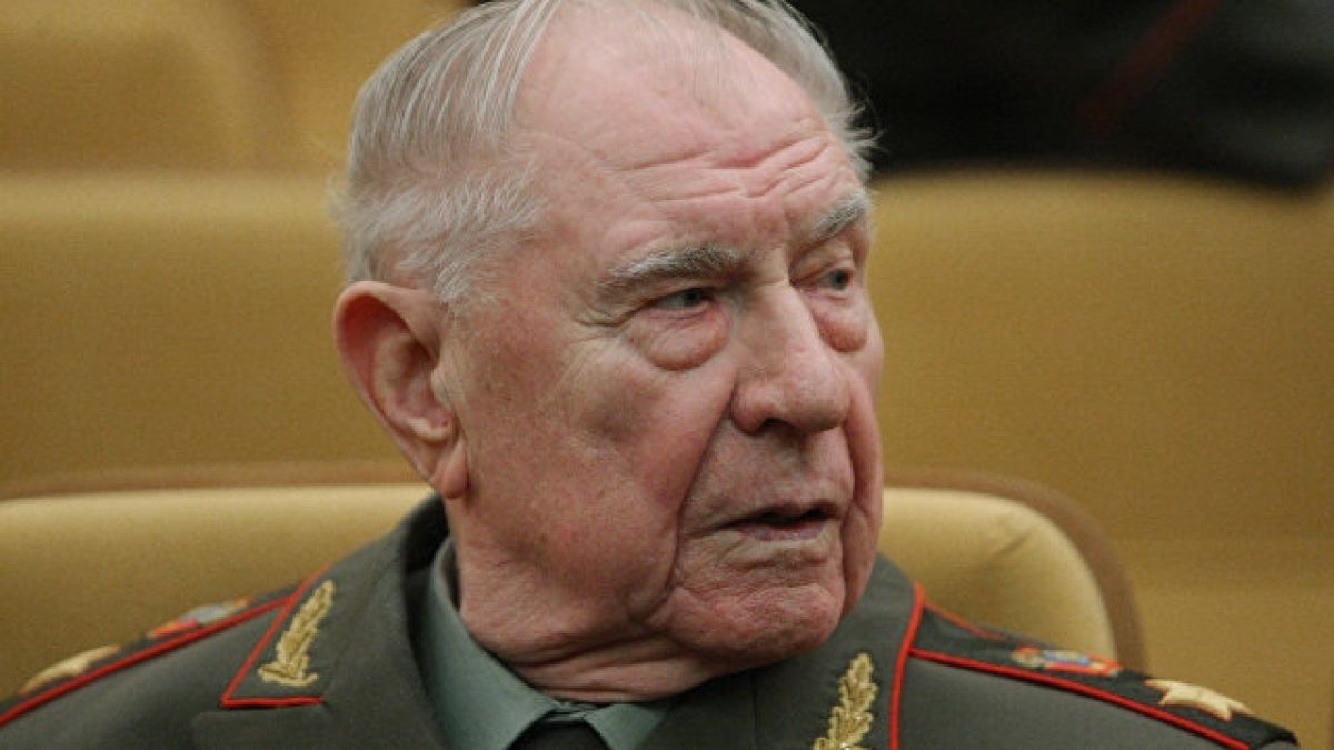 Последният военен министър на СССР приет по спешност в московска болница