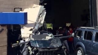 Извънредно от Масачузетс! Джип се вряза в тълпата, ето какво се случва (СНИМКИ/ВИДЕО)