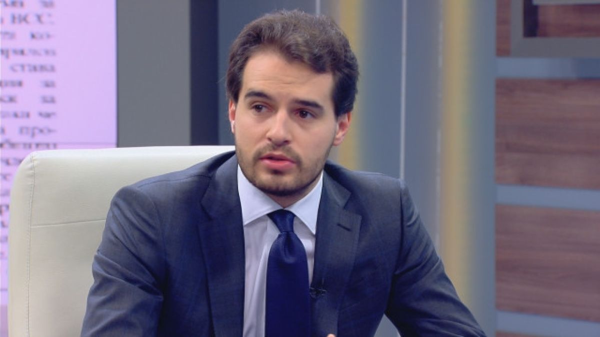 Антони Тренчев: Единственият приоритет на правителството е да си изкара мандата