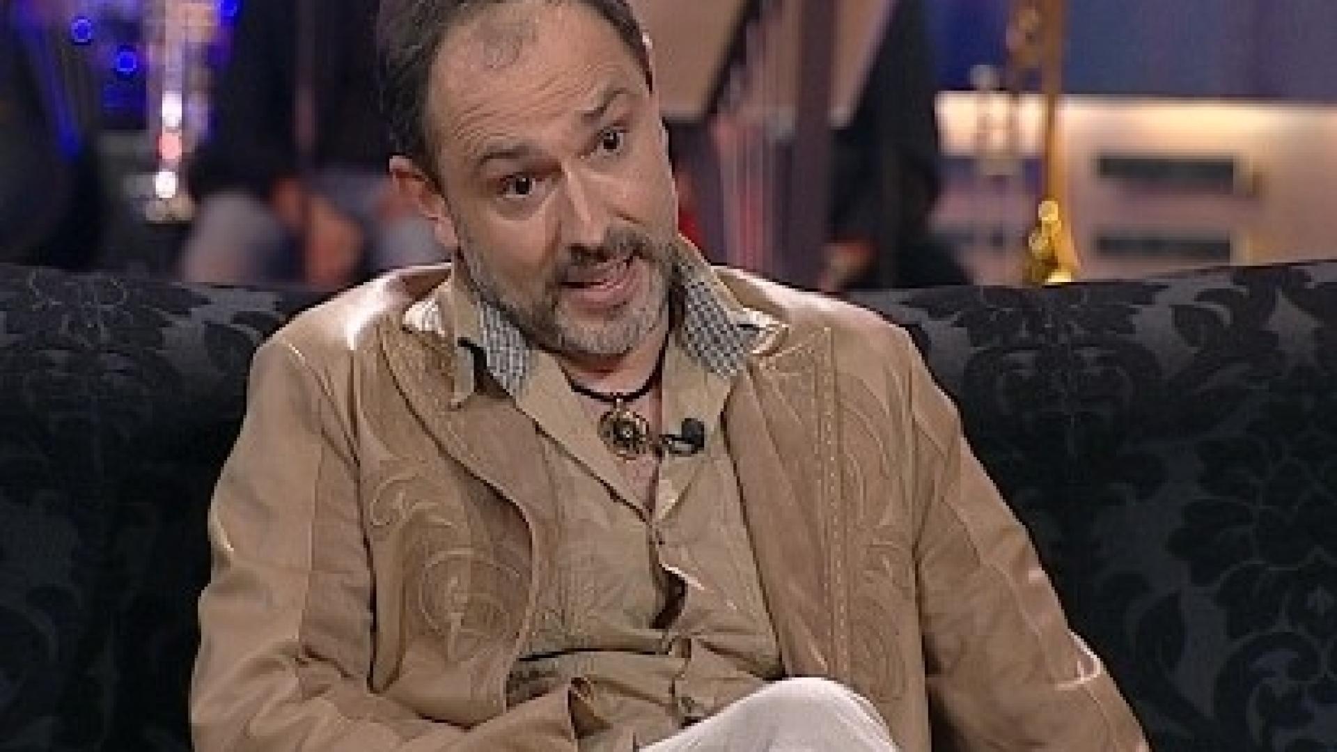 Скандал тресе ВИП-средите! Пластичен хирург със секс стая в кабинета! Не е за вярване какво правел с клиентките си (18+)