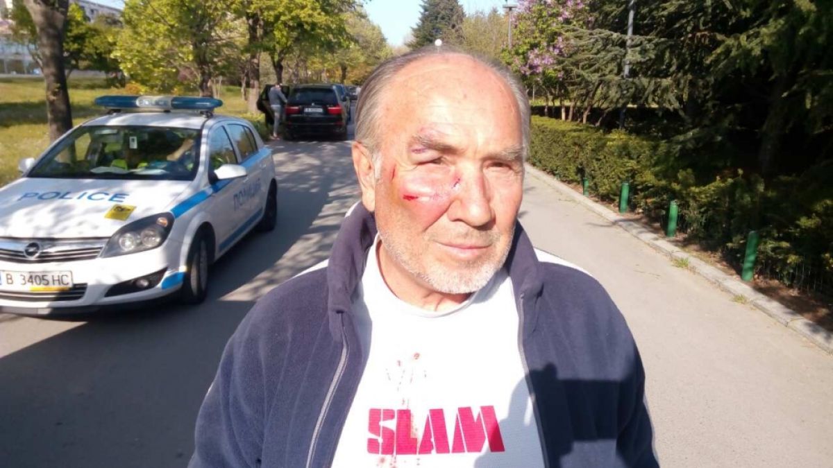 Само в БЛИЦ! Морската градина на абсурда, или раят на БМВ-тата