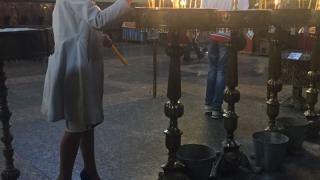 Ето къде отиде най-новата министърка на Бойко веднага, след като се закле (СНИМКИ)