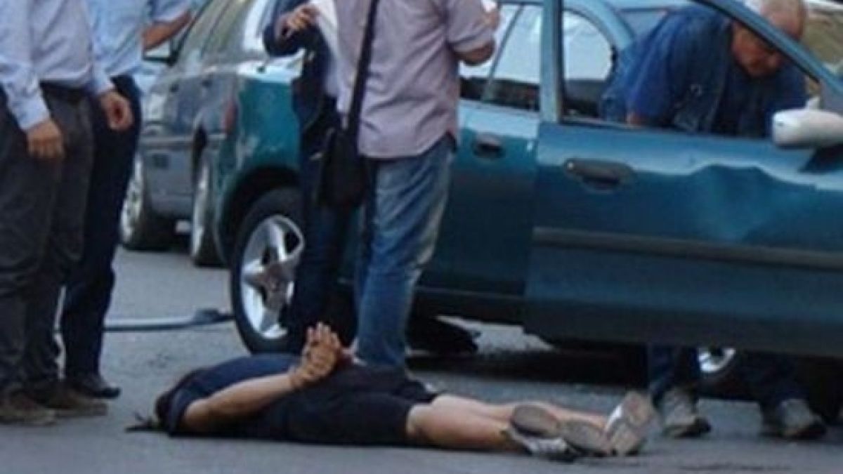 Спецакция в Бургас: Тръшкат бандюги наред – сред тях и Бухала