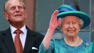 Принц Филип се оттегля след 70 години вярна служба