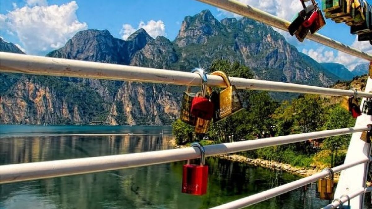 12 кратки изречения, които ще ви освободят от вечната негативност