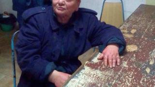 Извънредно от Бургас: Спешно издирват близките на тази жена! (СНИМКА)
