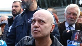 Слави Трифонов напомни на депутатите  две зли поговорки след резнатия мажоритарен вот