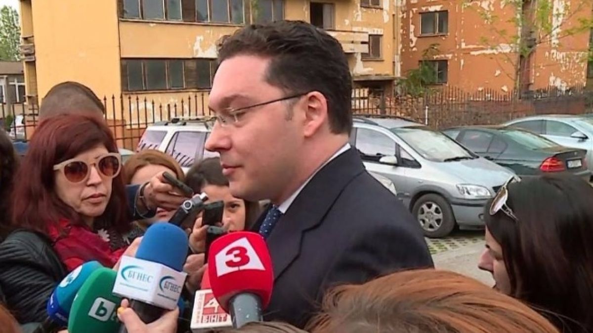Митов проговори за тежката съдба, която го сполетя след посещението в Столичното следствие! Бившият външен министър даде интересно обяснение на случилото се