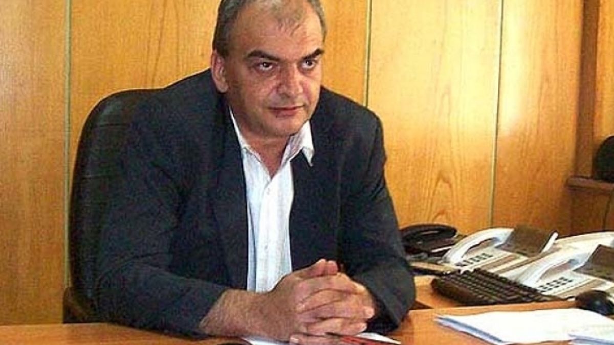 Дирят под дърво и камък ексшефа на полицията в Перник