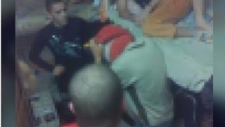 Брутални извращения в затвора! Пандизчия изнасилва, пребива и тормози съкилийник