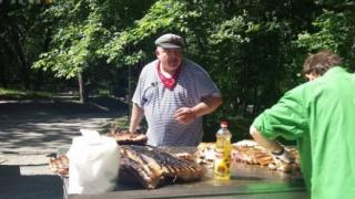 Ути Бъчваров отпразнува 20 години на екран с ... (СНИМКИ)