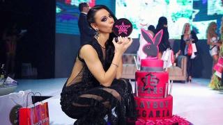 Маги Бадер си показа яката дупара (СНИМКИ)