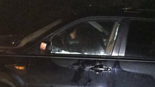 И таз добра! Мъж остави отключена колата си, а посред нощ клаксонът запищя, защото... (СНИМКИ/ВИДЕО)