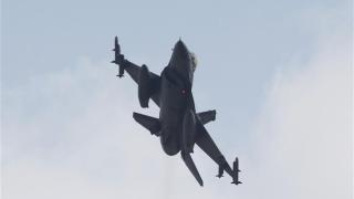 Naftemporiki: Десетки турски самолети нарушиха 141 пъти въздушното пространство на Гърция само за ден 