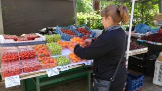 На вниманието на потребителите! Експерти от ДАМТН посочиха как ни прецакват в магазините, такситата, бензиностанциите и с топломерите